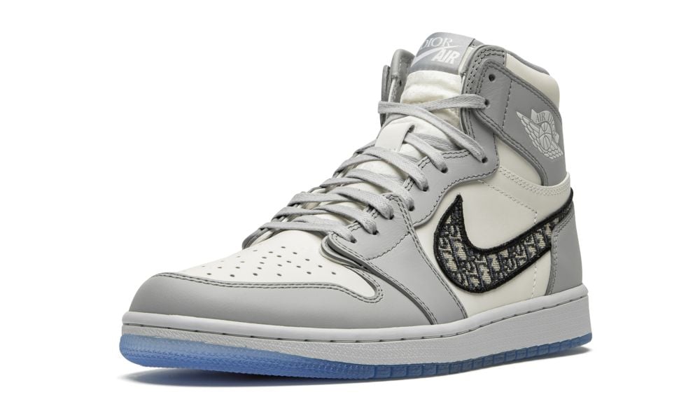 AIR JORDAN 1 HIGH
"Dior"