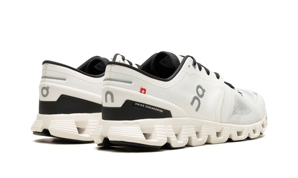 ON RUNNING CLOUD X 3 "IVORY BLACK"