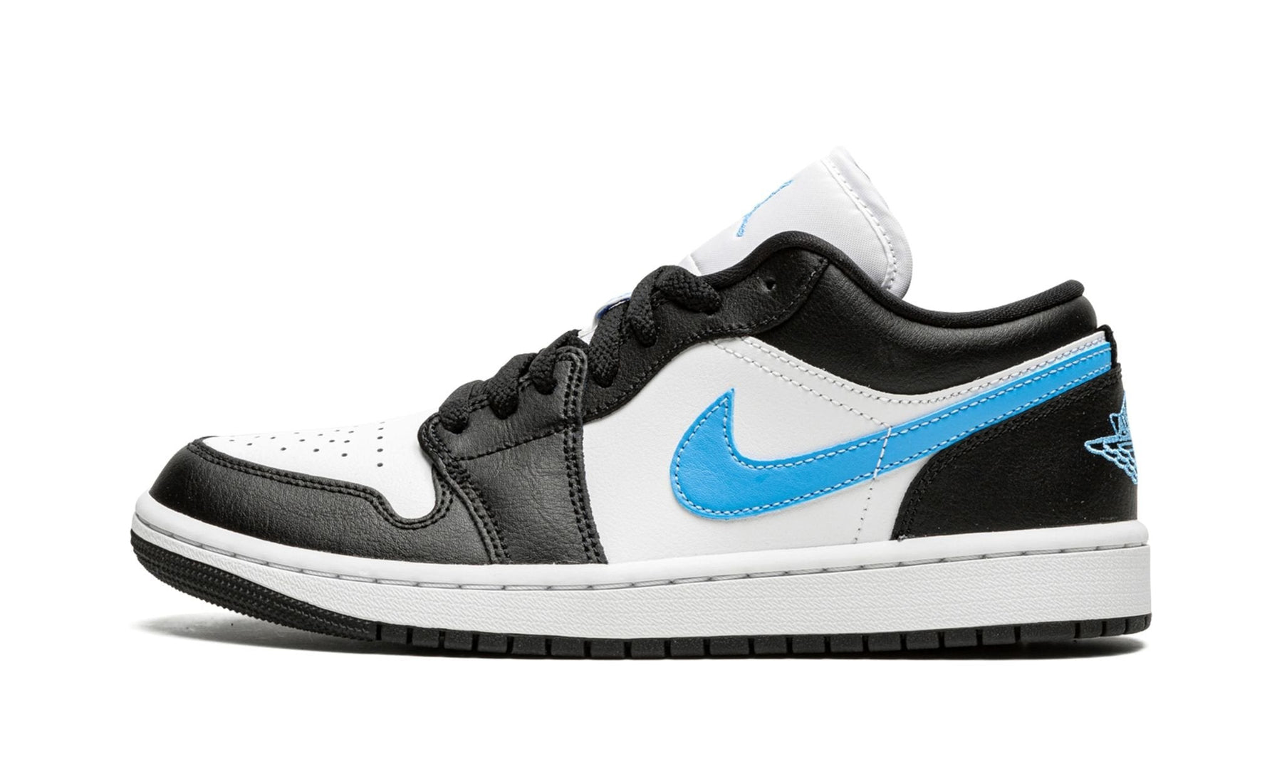 AIR JORDAN 1 LOW
"Black / University Blue"