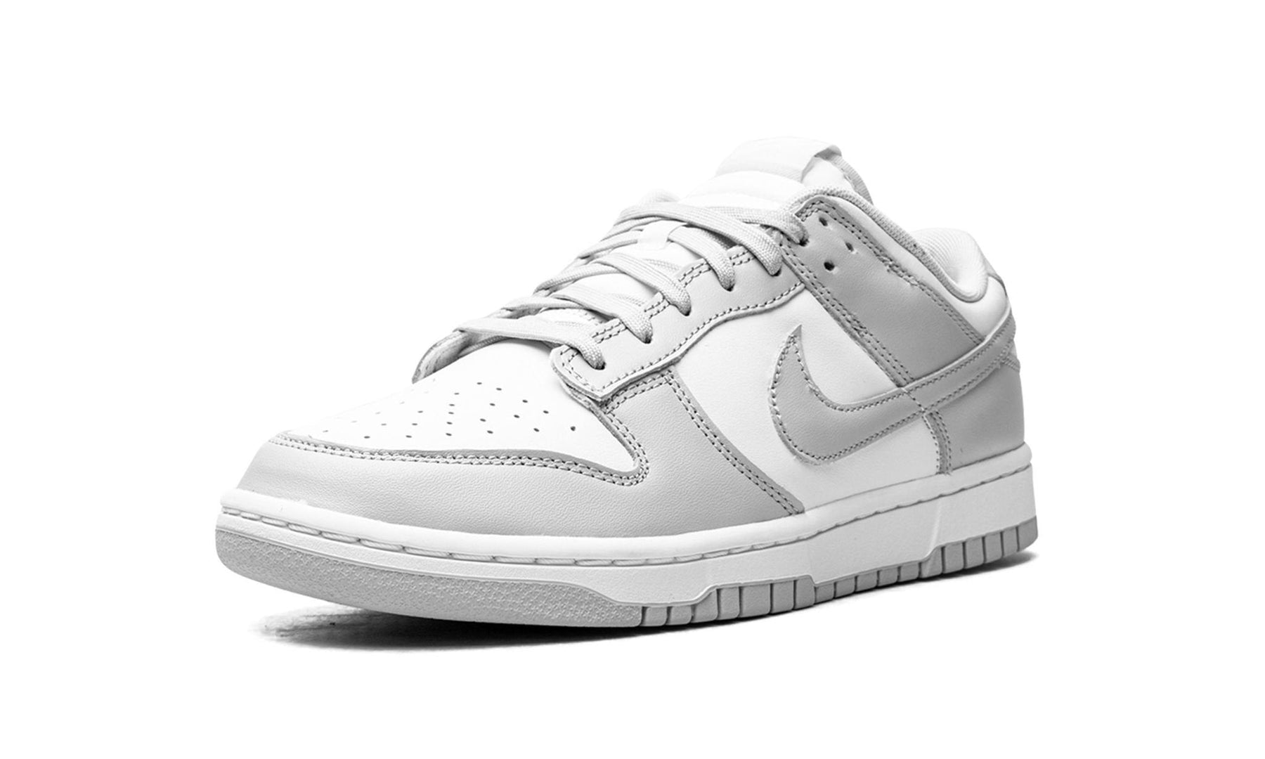 NIKE
DUNK LOW
"Grey Fog"