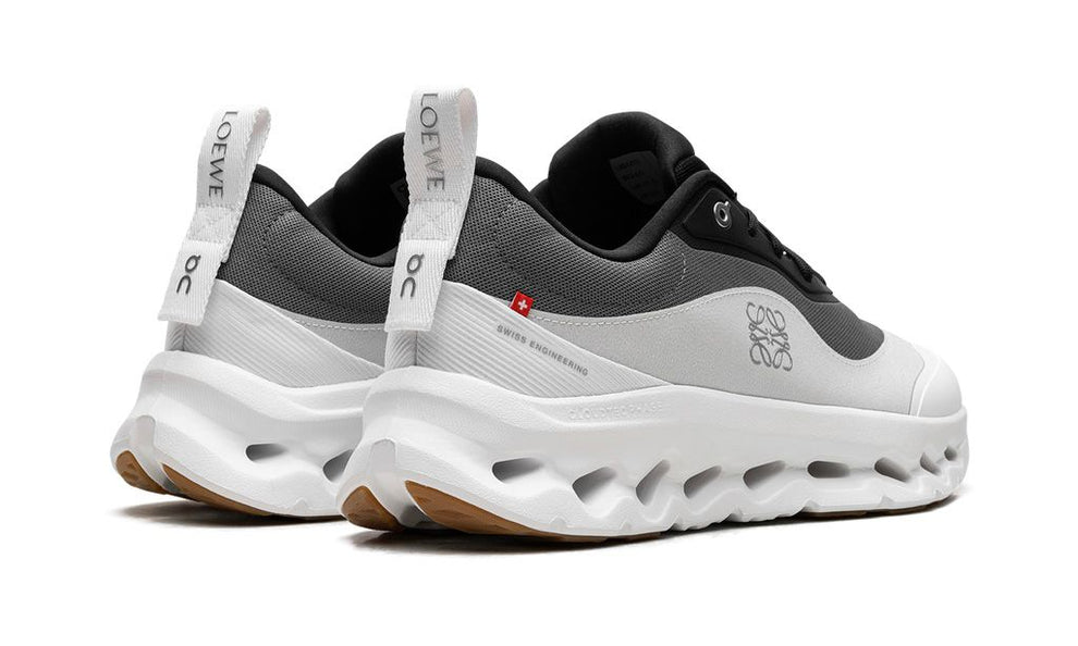 ON RUNNING CLOUDTILT 2 "LOEWE - BLACK WHITE"