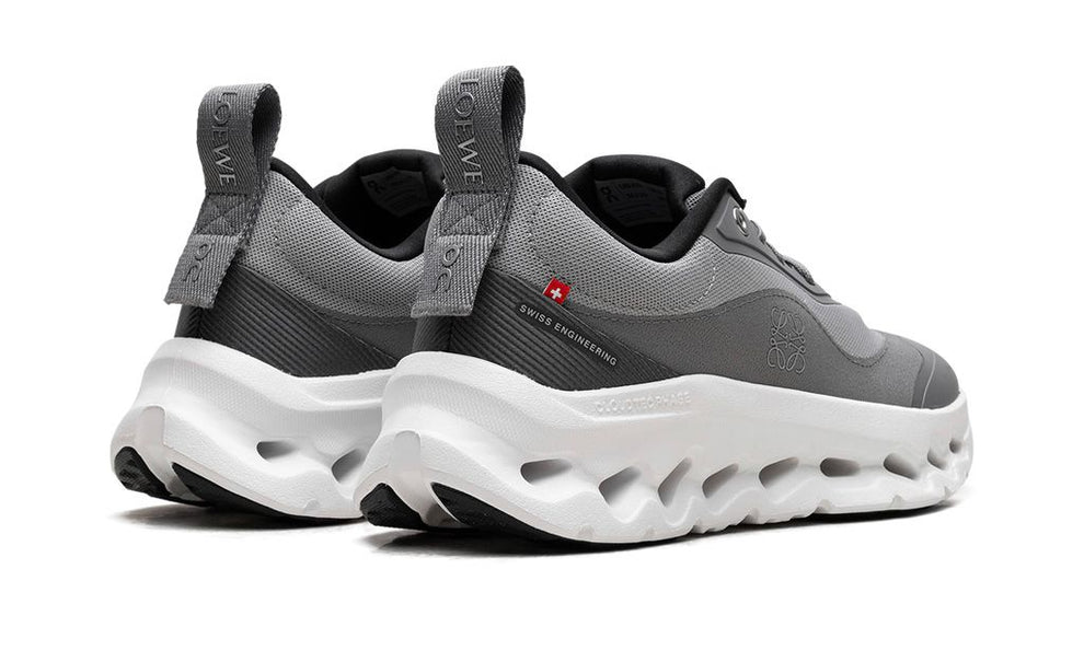 ON RUNNING CLOUDTILT 2 "LOEWE GREY"