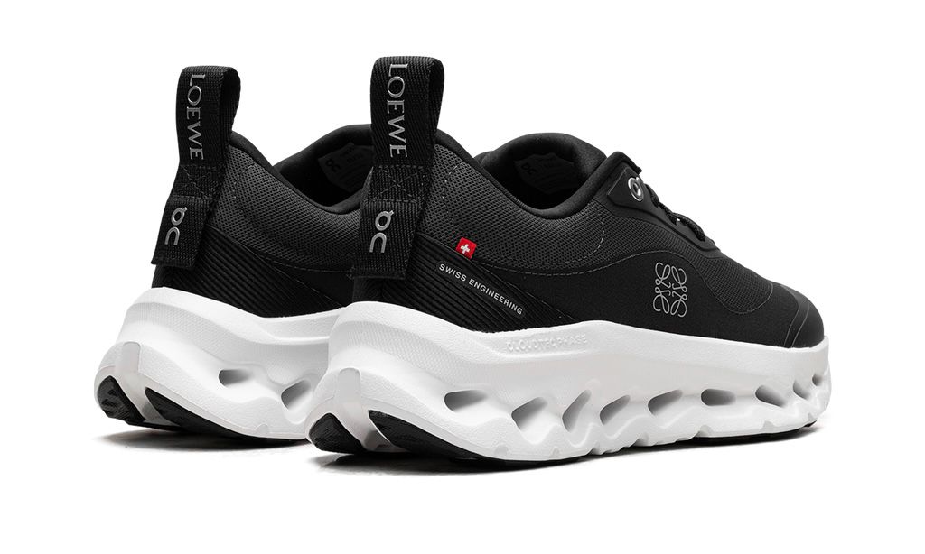 ON RUNNING CLOUDTILT 2 "LOEWE - BLACK"